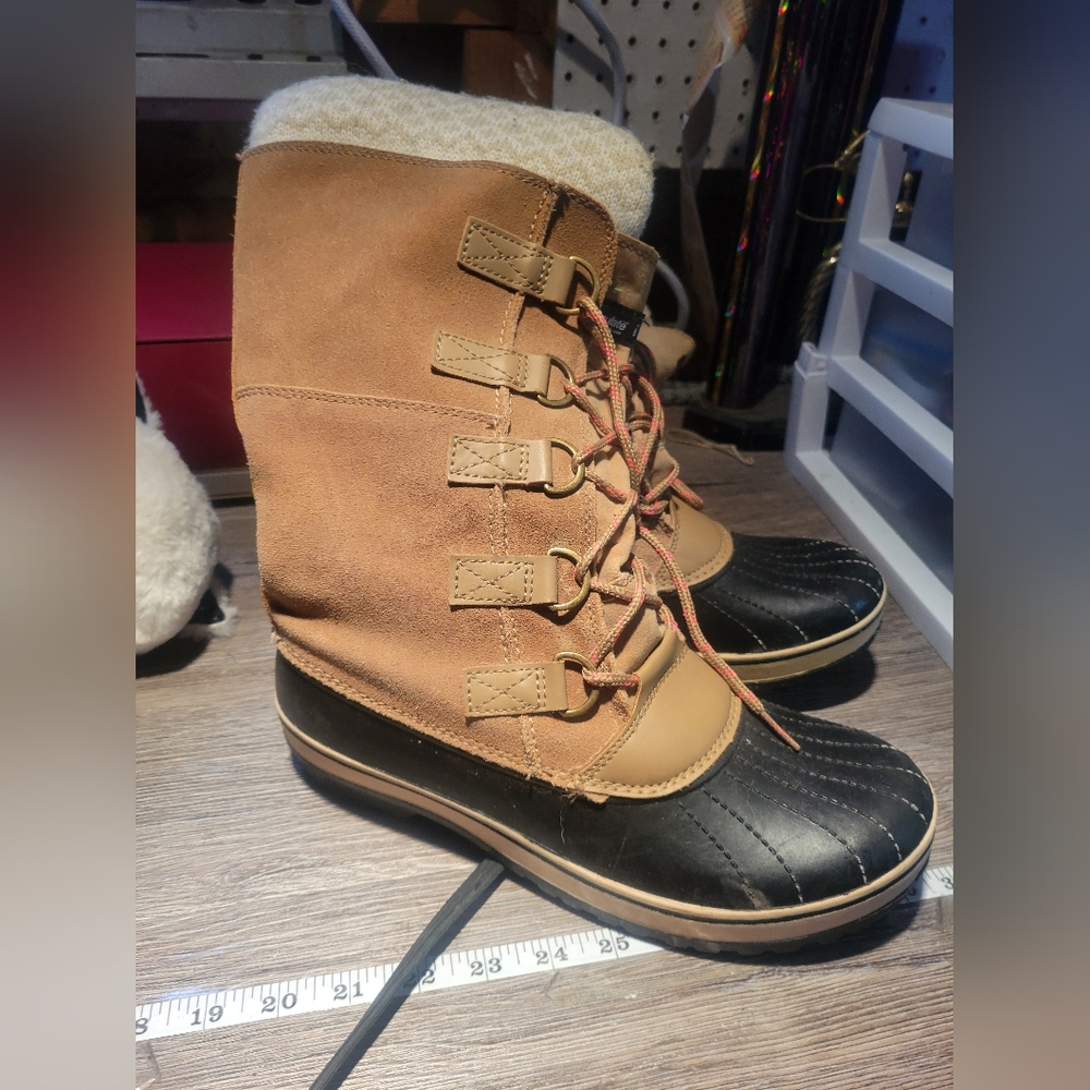 Ozark Trail Womans Winter Boots Size‎ 10
